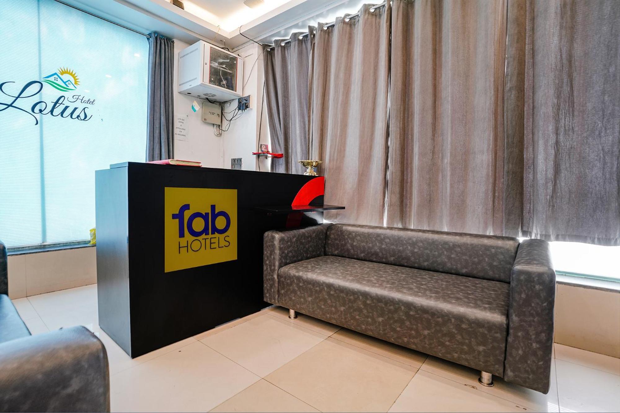 Fabhotel Lotus I Surat Buitenkant foto